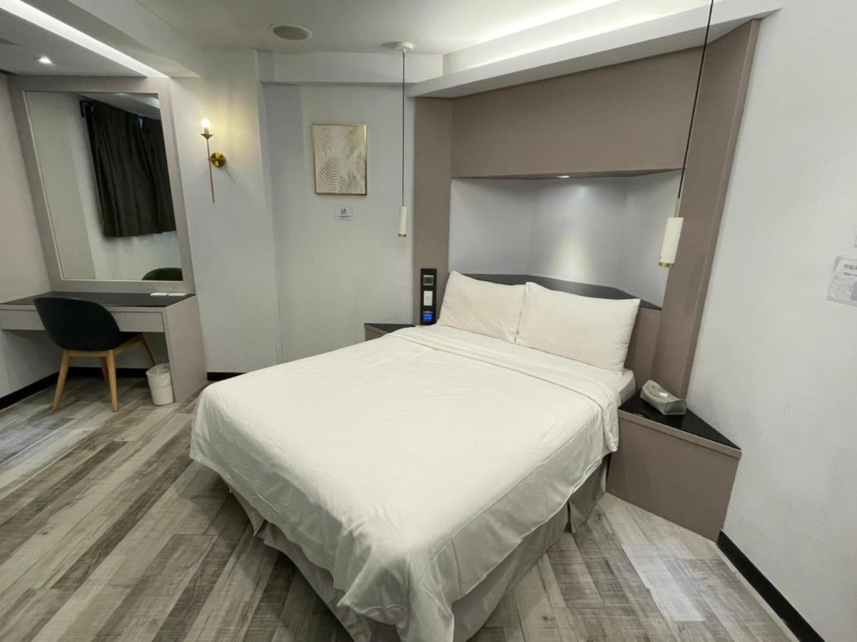 桃 行旅 Hotell Taipei Exteriör bild