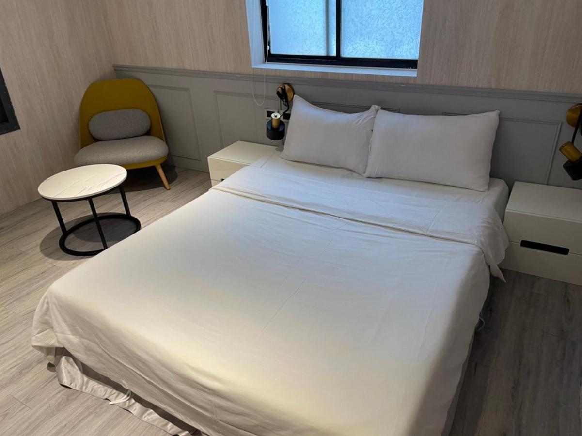 桃 行旅 Hotell Taipei Exteriör bild